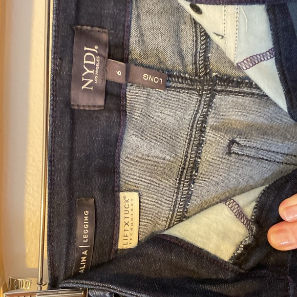 NYDJ Alina legging jeans size 6 long, dark denim - Picture 3 of 6